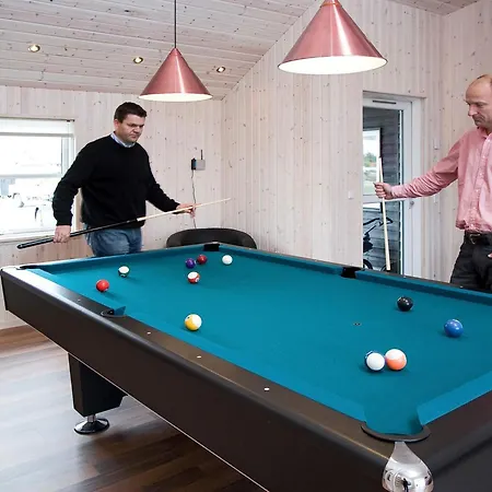 5 Star In Idestrup 度假居